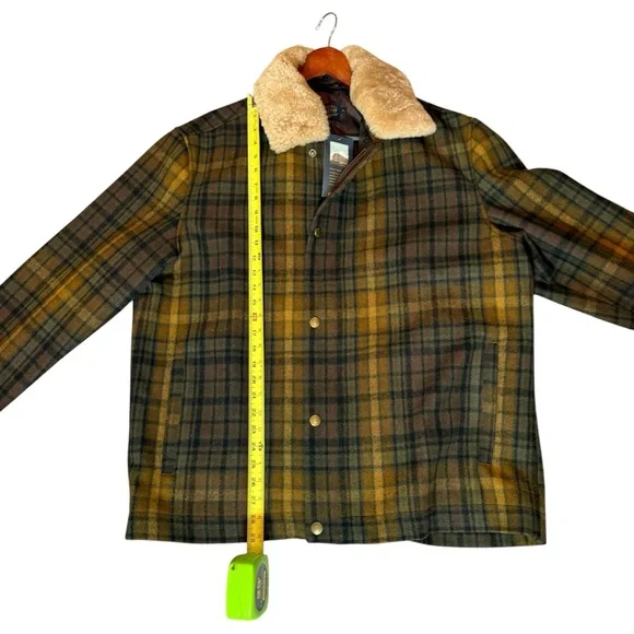 NWT PENDLETON MENS PLAID SILVERTON  XL Plaid Jacket with Faux Fur Collar - Picture 5 of 9